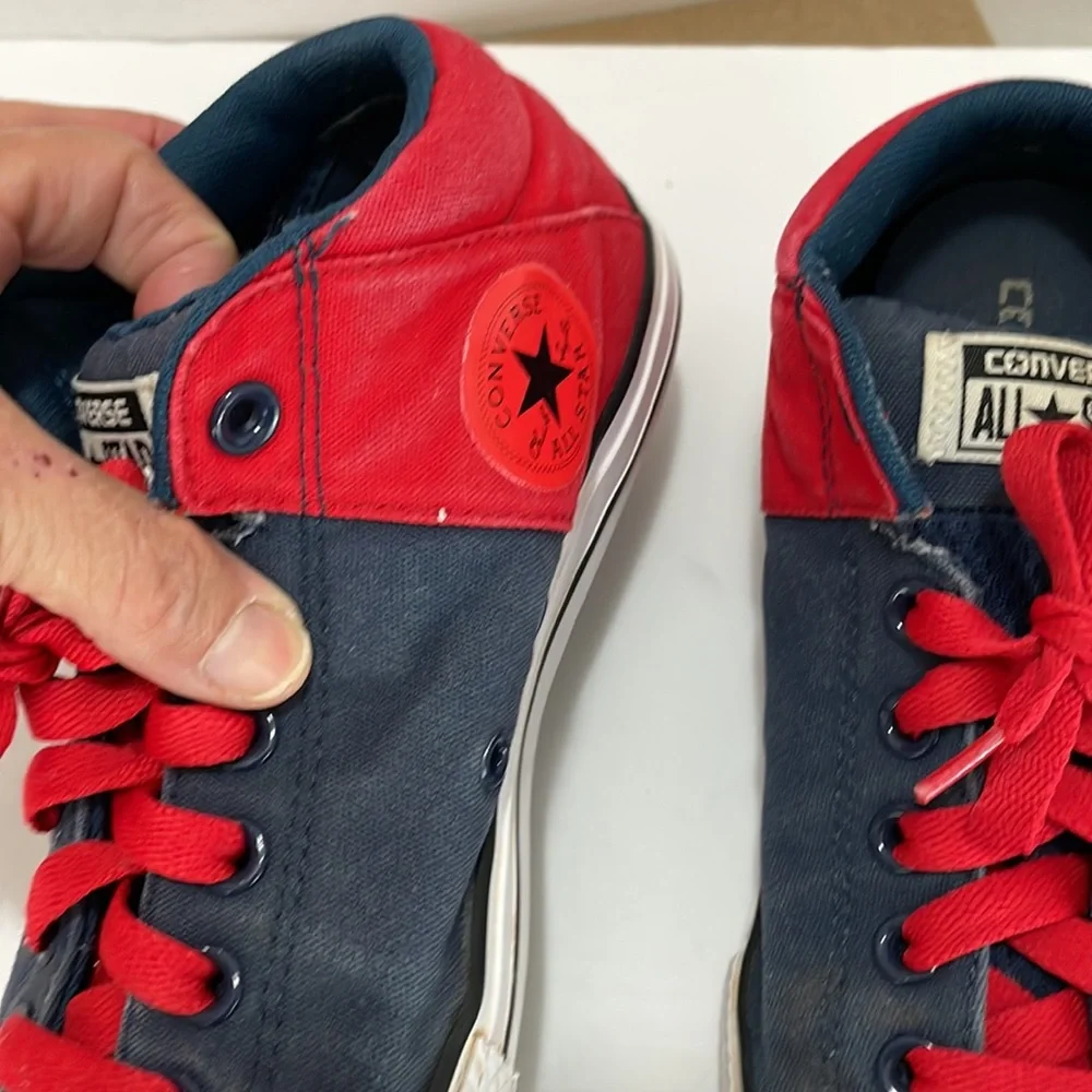 Converse  Chuck Taylor All Stars Junior Red and Blue Size 5 Unisex Mid High